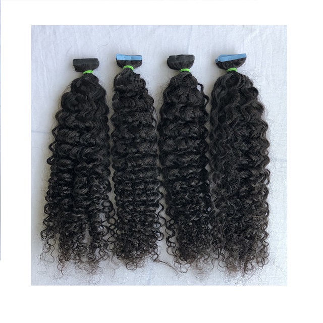 Export Raw Unprocessed Indian Temple 24'' Kinky Curly Tape Ins Extensions Single Donor Hair Wholesale Price List Indian Supplier 