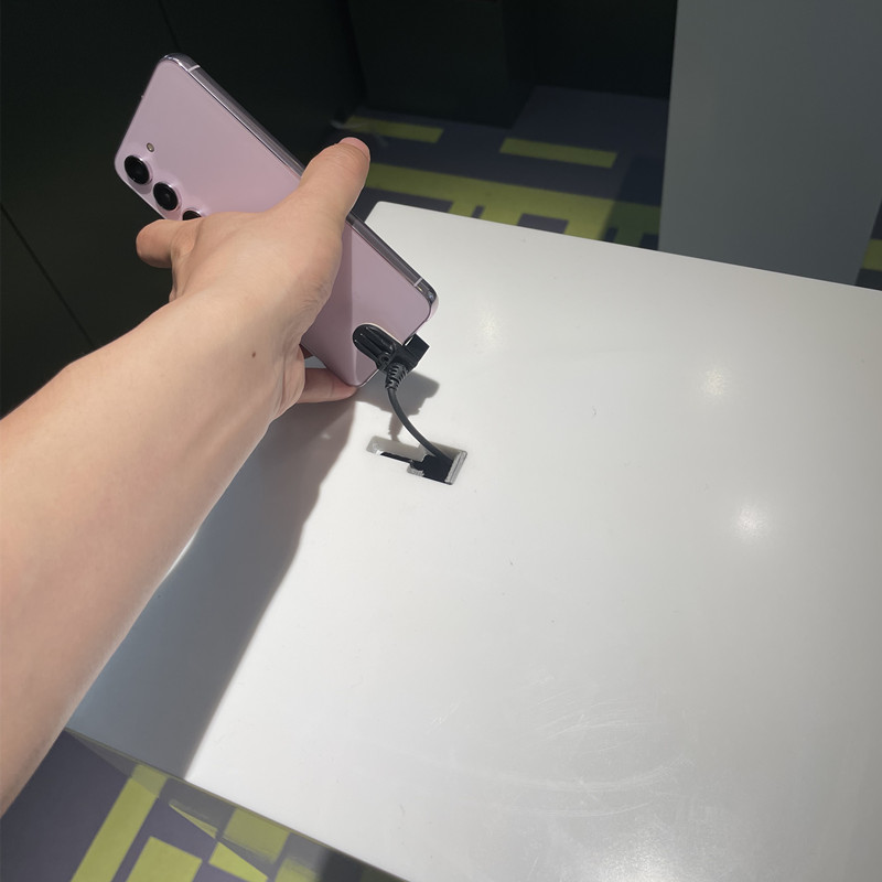 Pop Samsun Style 8-port Retractable Cable Security Alarm System Anti-theft Demo Cell Phone Retail Display Stands With Charger 