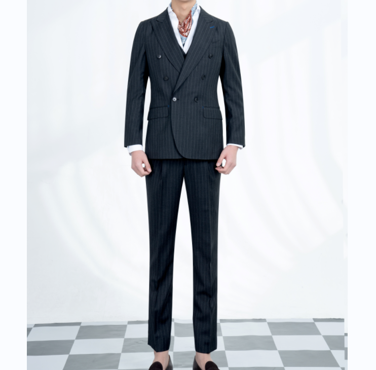 Tailored double breasted 6 buttons peak lapel men's business 3pcs suit with vest