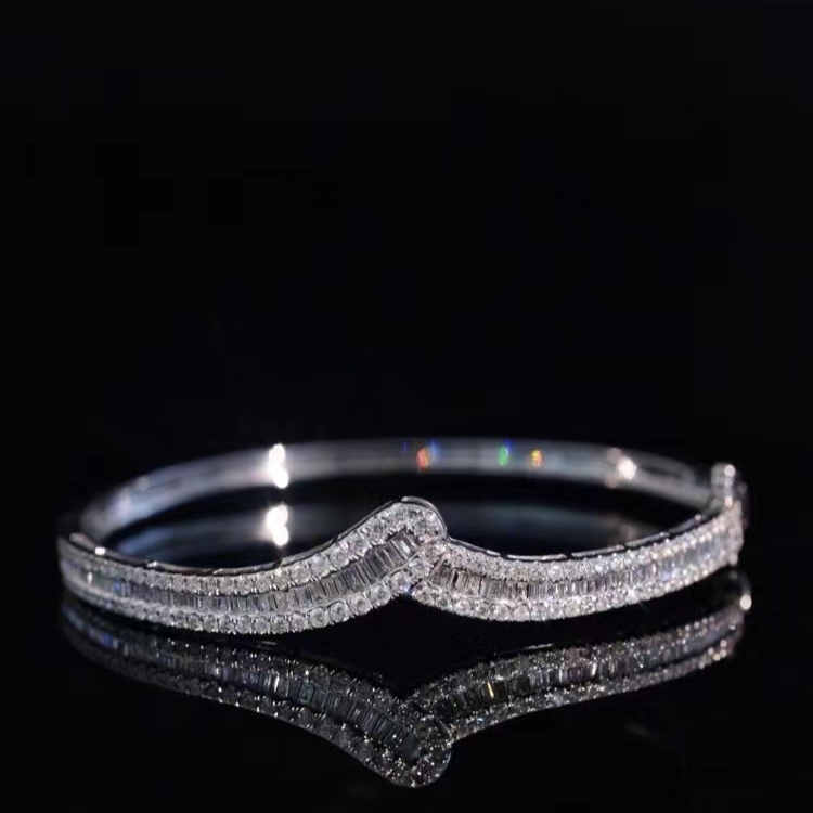 Fudian Natural Diamonds Sparkling River Of Stars Bracelet Elegant Luxurious Hand Occasion Stone Weight Carats Gold Weight