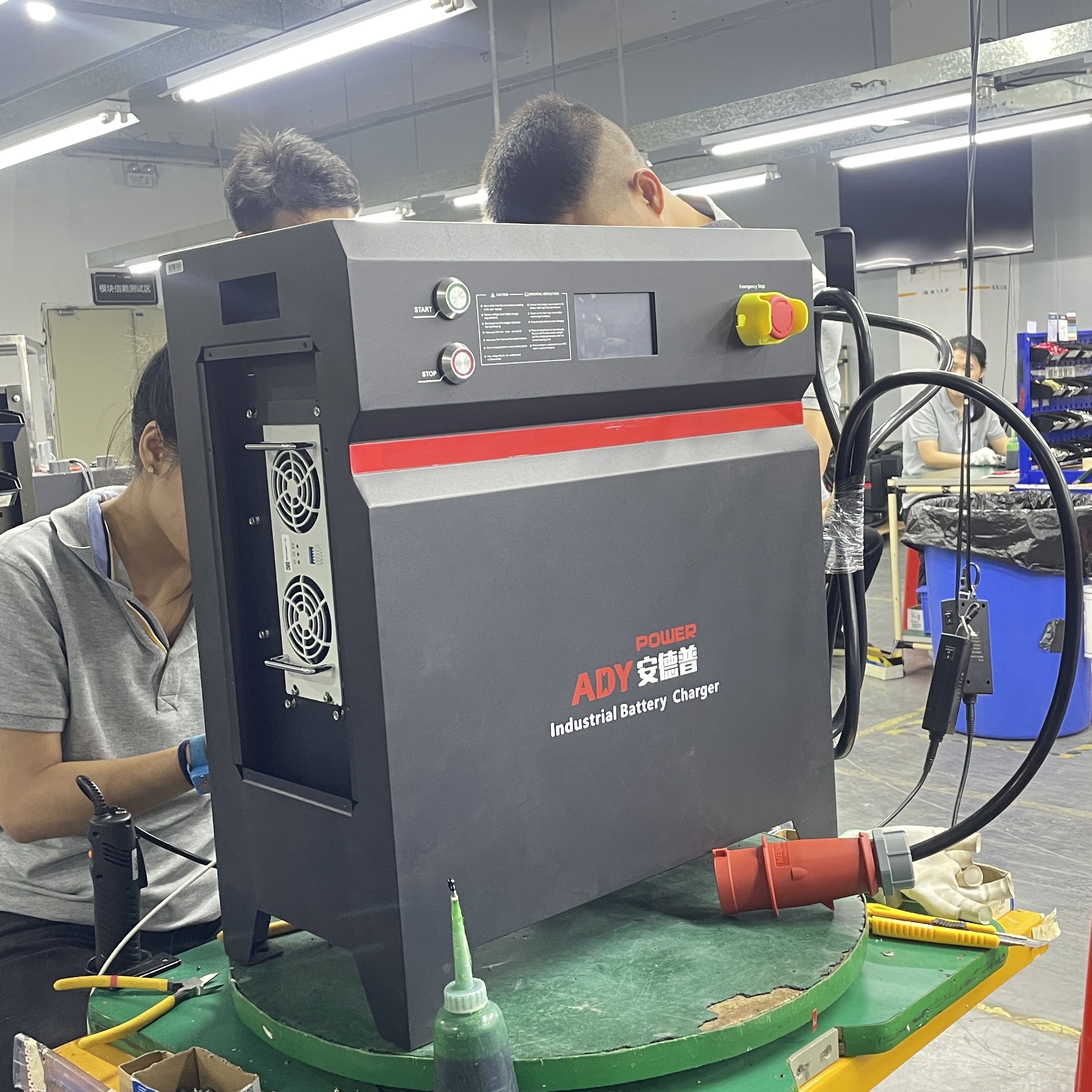 Mobile National Javelin Three-phase Four-wire Charger Industrial Forklift Pallet Truck Charger Supplier 