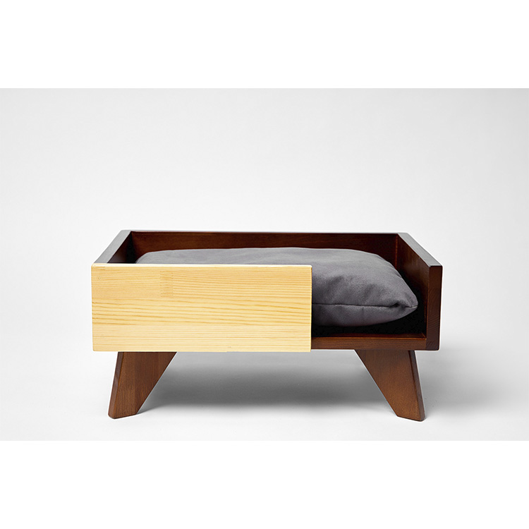 Natural Wood Bed For Pets "bell" 