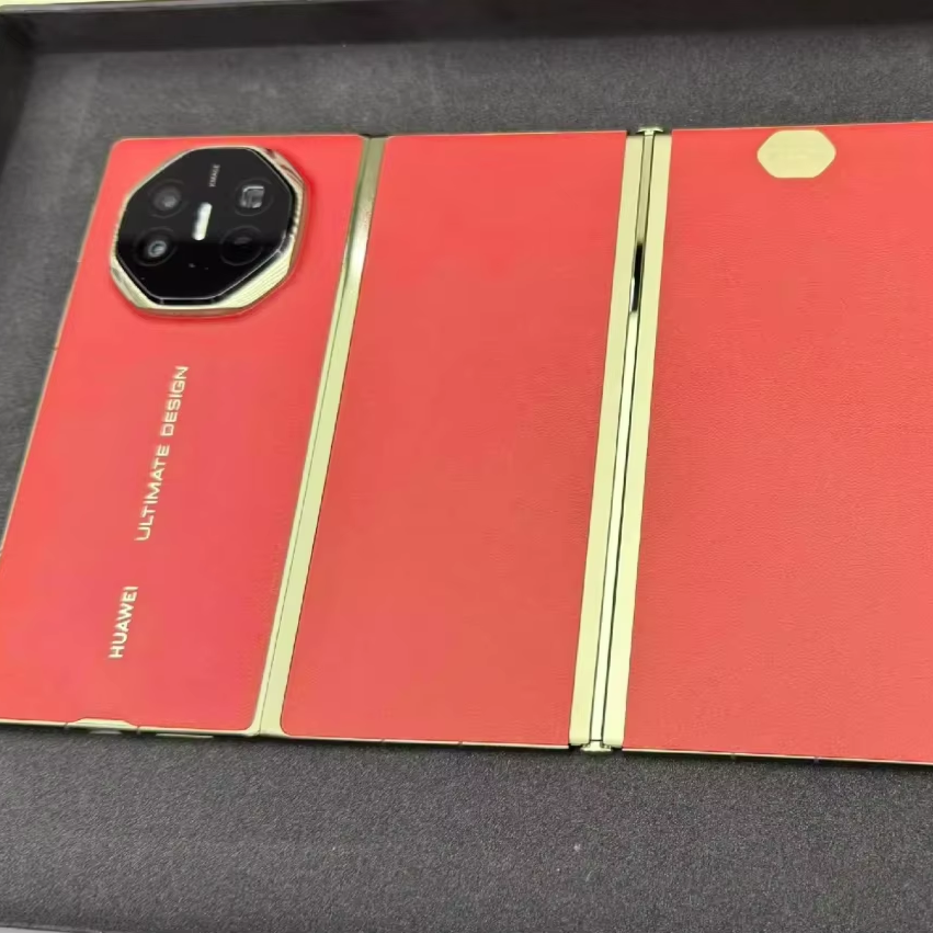 2024 New Huawei Mate XT Ultimate Design 5G 70% off Screen Smartphone, with HarmonyOS 4.2, Kirin9010, 5600mAh, 10.2 inches