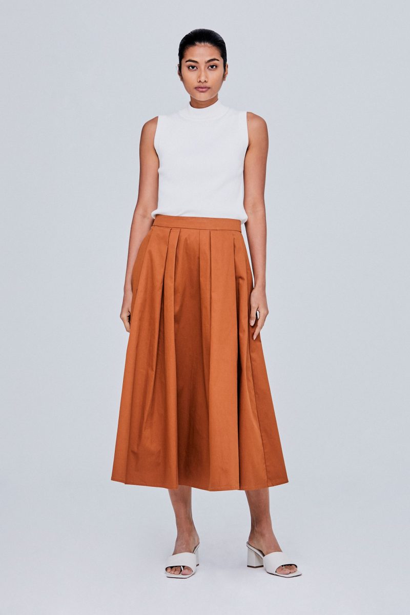 SANS & SANS PLEATS DETAILED SKIRT